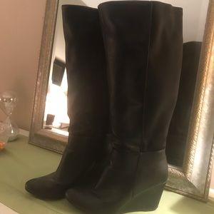 Black Wedge Boot